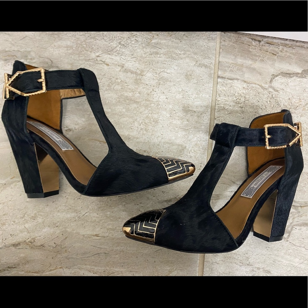 Ivy Kirzhner Black Fur Buckled Heels (7.5M)